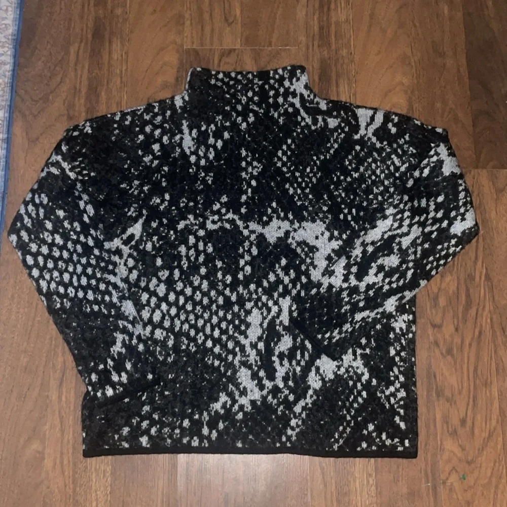 Revolve - Fifteen Twenty wool blend sweater - small like new